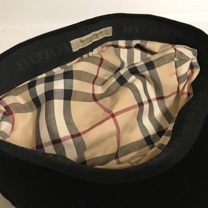Burberry hat